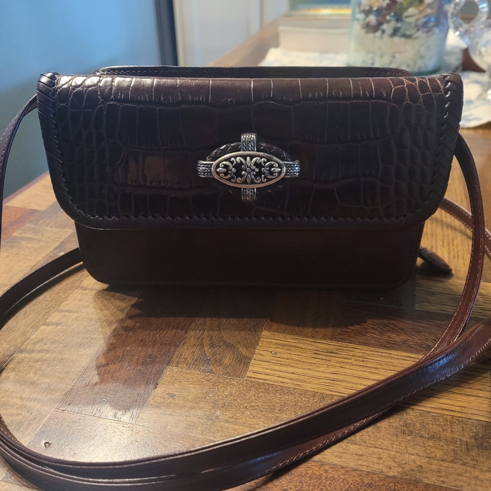 Very Nice Cross Body Wallet Purse